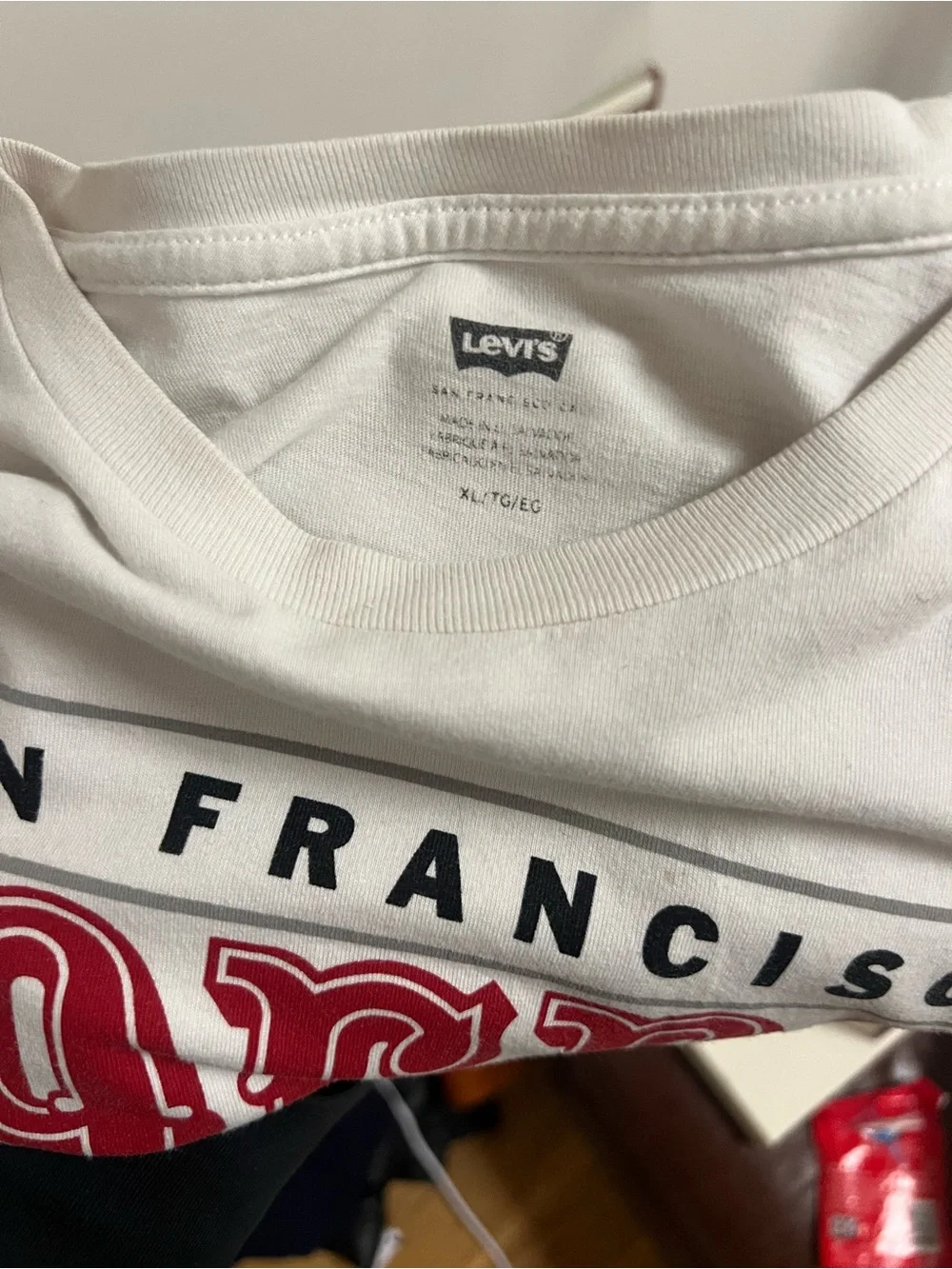 San Francisco 49ers Men Shirt XL White Levi's Graphic Print Helmet Sports